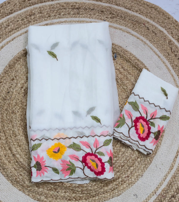White petals S029